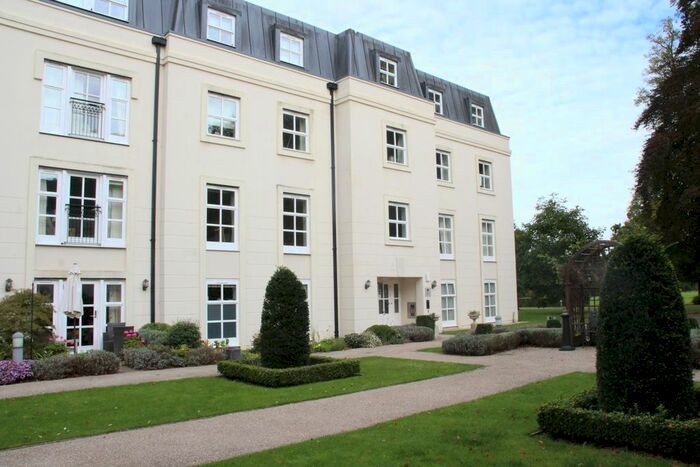1 Bedroom Flat For Sale In Inglewood House, Templeton Road, Kintbury, RG17