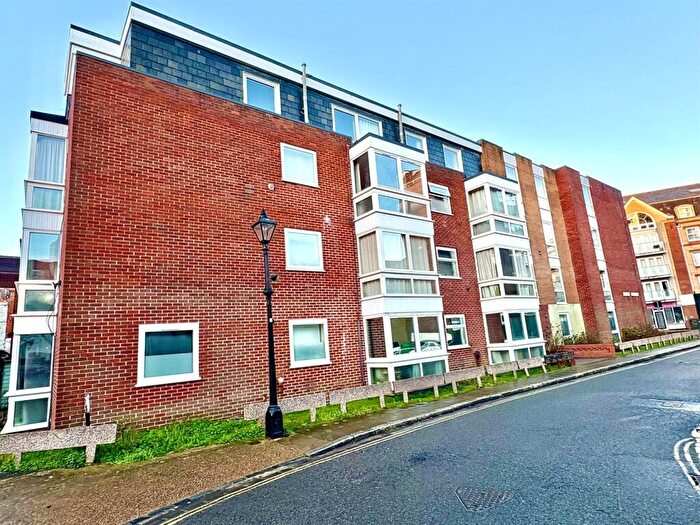 2 Bedroom Flat For Sale In Palmerston Road, Southsea, PO5