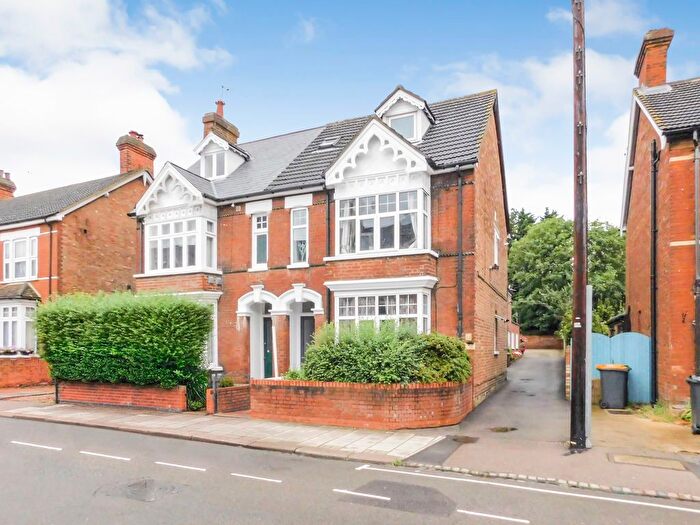 1 Bedroom Flat For Sale In Foster Hill Road, Bedford, MK40
