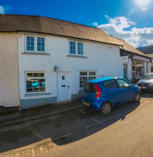 2 Bedroom Cottage For Sale In Fore Street, Ipplepen, Newton Abbot, TQ12