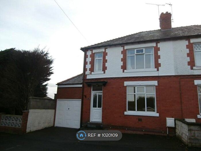 3 Bedroom Semi-Detached House To Rent In Hillside, Flintshire, CH5