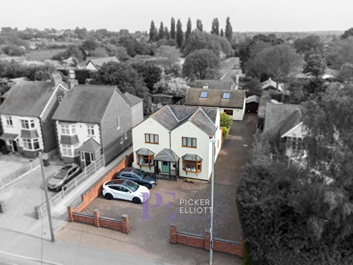 6 Bedroom Detached House For Sale In Sapcote Road, Burbage, LE10