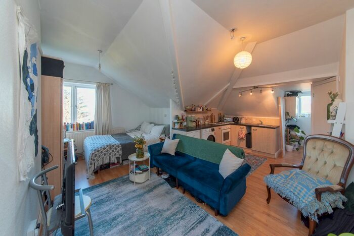 Studio To Rent In Great North Road, Highgate, N6