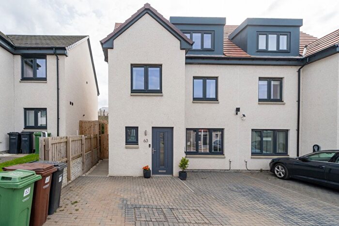 4 Bedroom Semi-Detached House For Sale In Ferrymuir Gait, South Queensferry, EH30