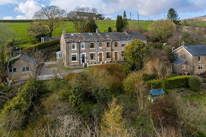 2 Bedroom Terraced House For Sale In Harrop Court Road, Diggle, Saddleworth, OL3