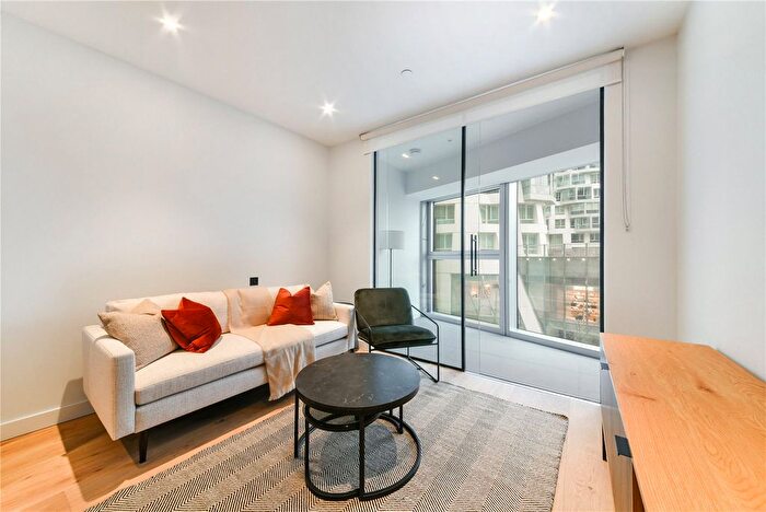 1 Bedroom Flat To Rent In Electric Boulevard, London, SW11