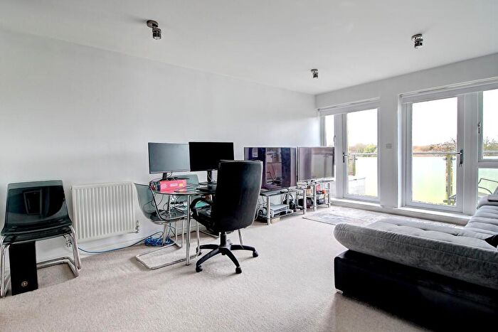 1 Bedroom Apartment For Sale In John Hunt Drive, Basingstoke, RG24