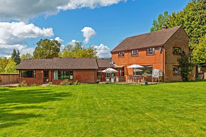 4 Bedroom Detached House For Sale In Fairfield Road, Shawford, SO21