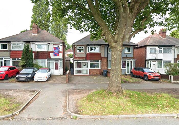 3 Bedroom Terraced House To Rent In Kingstanding Road, Birmingham, West Midlands, B44