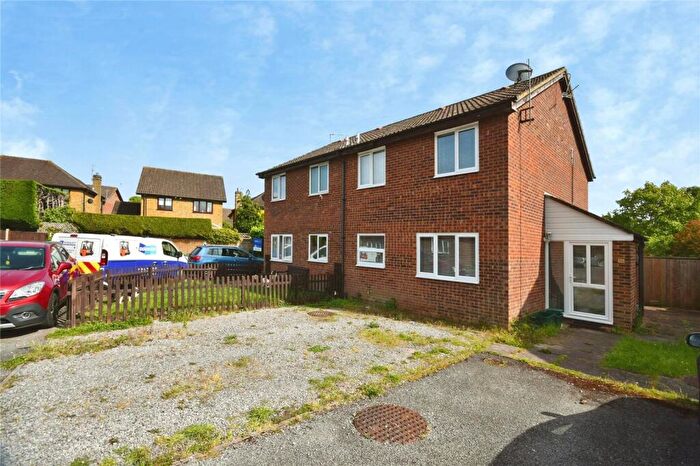 1 Bedroom Terraced House For Sale In Flodden Drive, Calcot, Reading, RG31