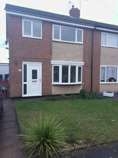 3 Bedroom Semi-Detached House To Rent In Bretby Close, Cantley, DN4