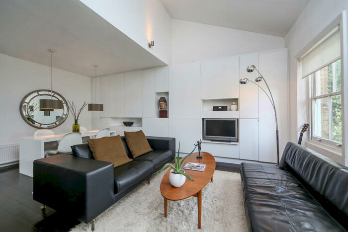 3 Bedroom Flat To Rent In King Henrys Road, Primrose Hill, NW3