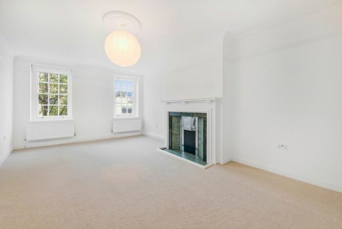 4 Bedroom Flat To Rent In Allen Mansions, Allen Street, London, W8