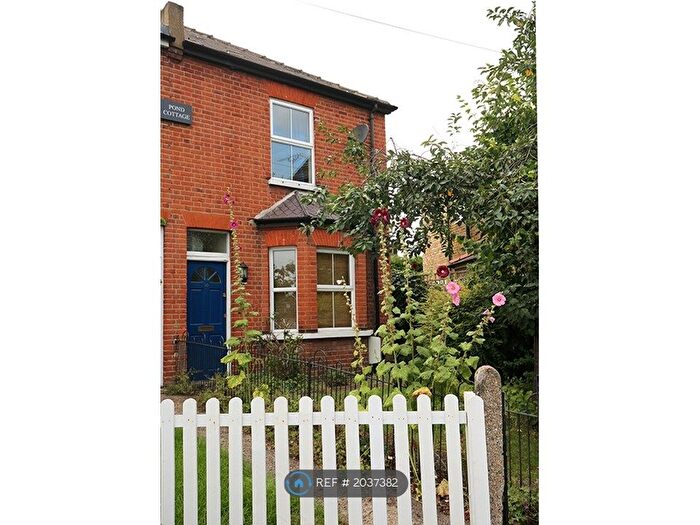 2 Bedroom Semi-Detached House To Rent In High Street, West Molesey, KT8