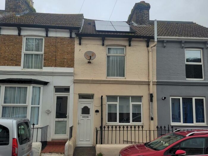 3 Bedroom House To Rent In Clarendon Place, Dover, CT17