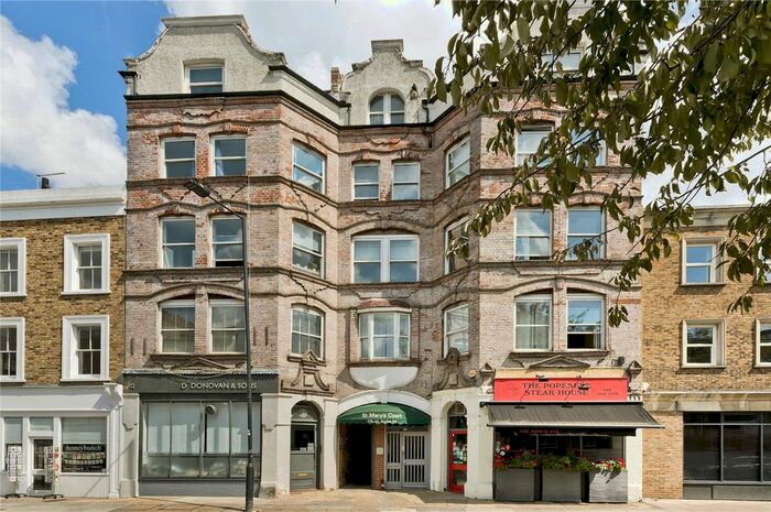 2 Bedroom Flat To Rent In Blythe Road, Brook Green, London, W14