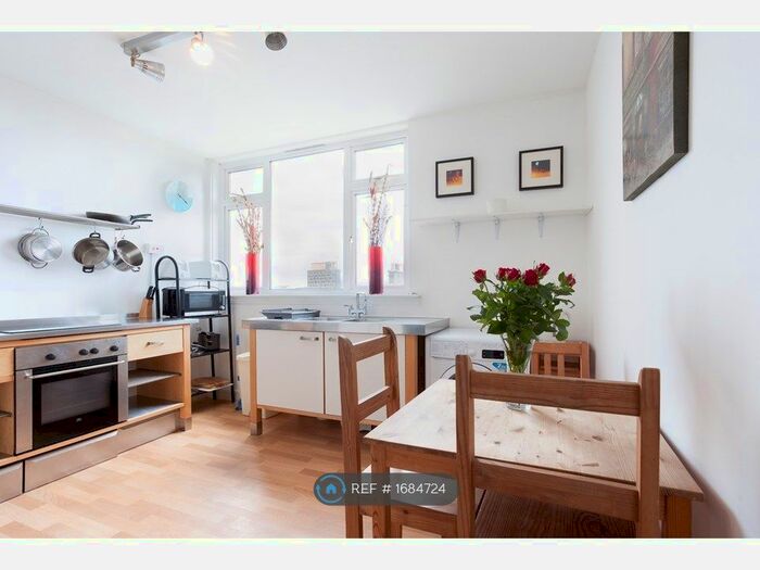 2 Bedroom Flat To Rent In King Street, Aberdeen, AB24