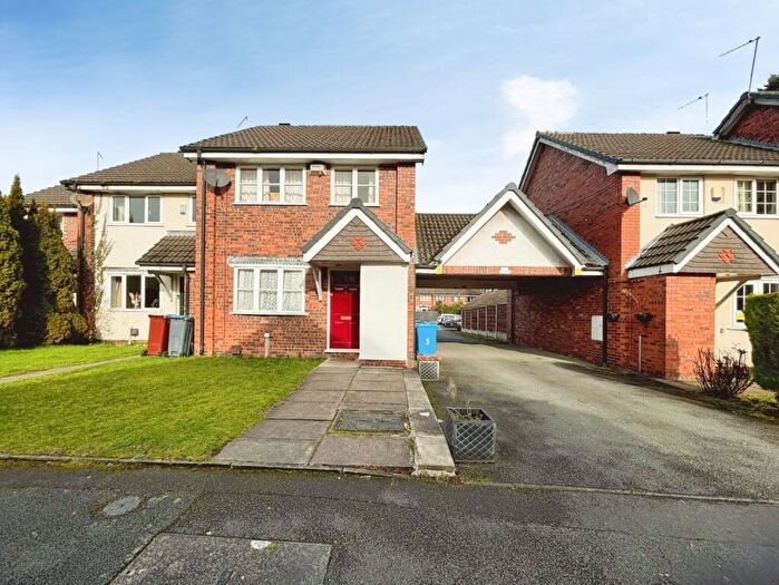 3 Bedroom House To Rent In Redshaw Close, Manchester, Greater Manchester, M14