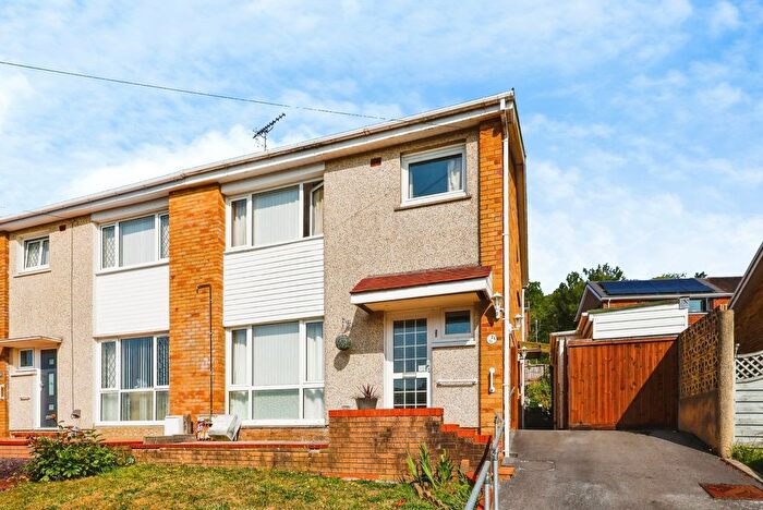 3 Bedroom Semi Detached House For Sale In Heol Y Brandy, Pontyberem, Llanelli, Carmarthenshire, SA15