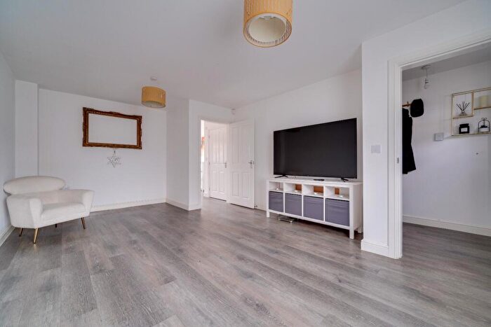 3 Bedroom Terraced House For Sale In High Street, Fenstanton, Huntingdon, Cambridgeshire, PE28