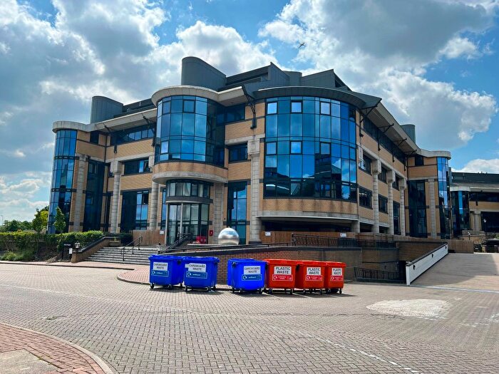 1 Bedroom Flat To Rent In New Horizons Court, Brentford, TW8