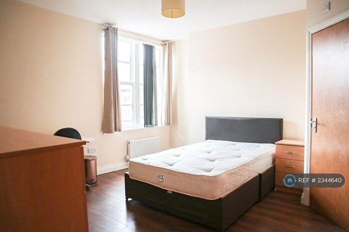 4 Bedroom Flat To Rent In Victoria Avenue, Leicester, LE2