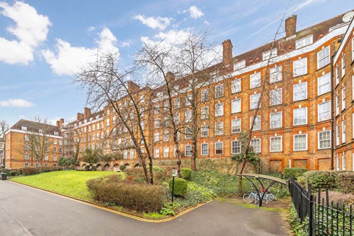 1 Bedroom Flat For Sale In Hazellville Road, Whitehall Park, N19