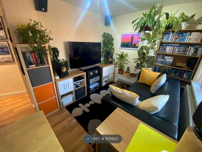 1 Bedroom Flat To Rent In Otley Road, Leeds, LS16