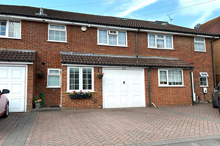 3 Bedroom House For Sale In Berwick Road, Marlow, SL7