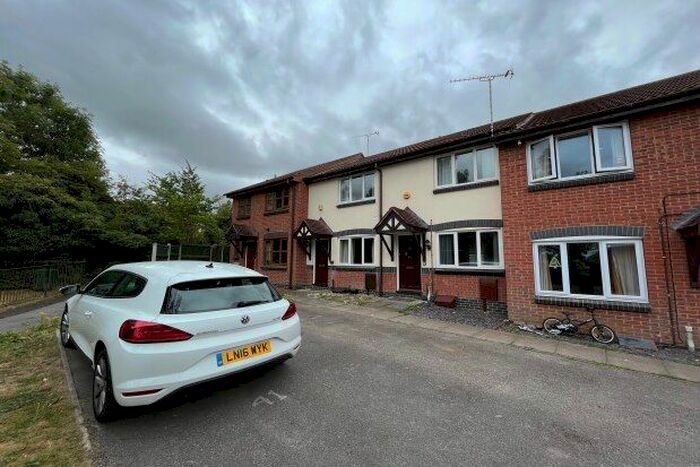 2 Bedroom Property To Rent In Chaffinch Drive, Uttoxeter, ST14