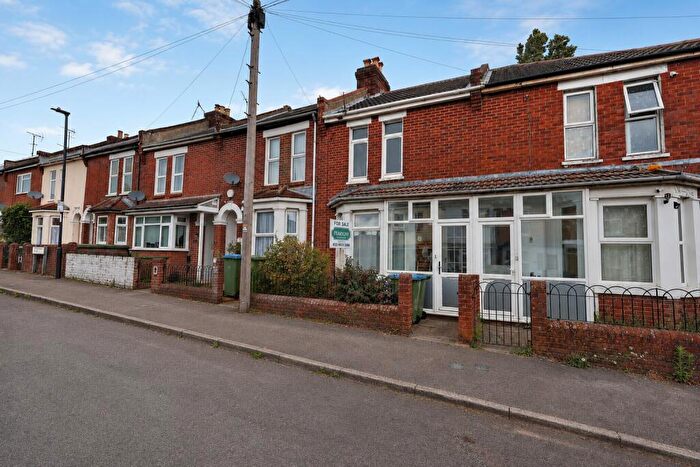 2 Bedroom Terraced House For Sale In Portswood, Southampton, SO17