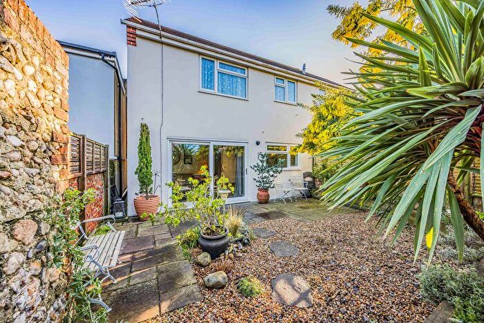 1 Bedroom Flat For Sale In Bridge Road, Emsworth, PO10