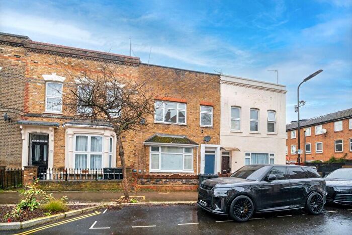 5 Bedroom Terraced House For Sale In Wayland Avenue, London, E8