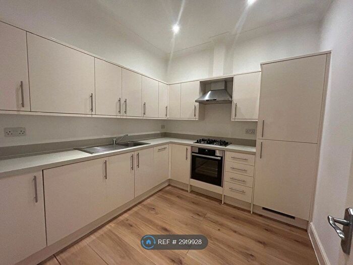 1 Bedroom Flat To Rent In Dwight Road, Watford, WD18
