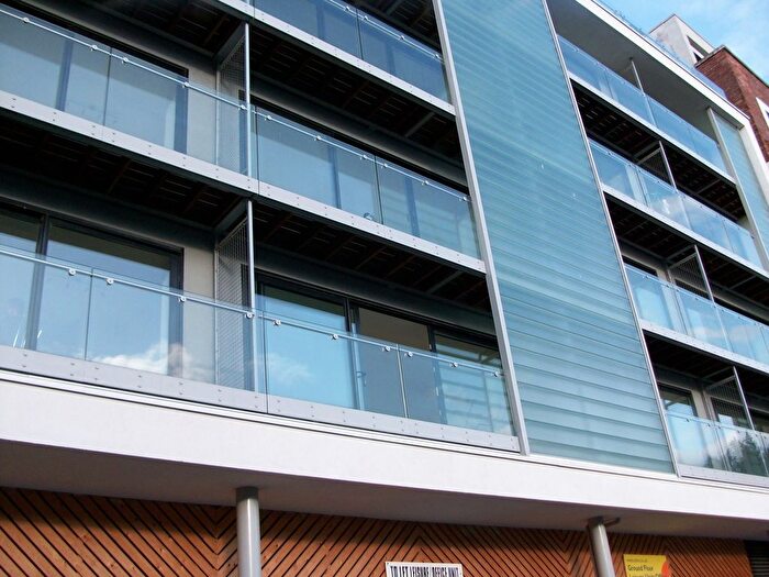 1 Bedroom Flat To Rent In Fleet Street, City Centre, L1