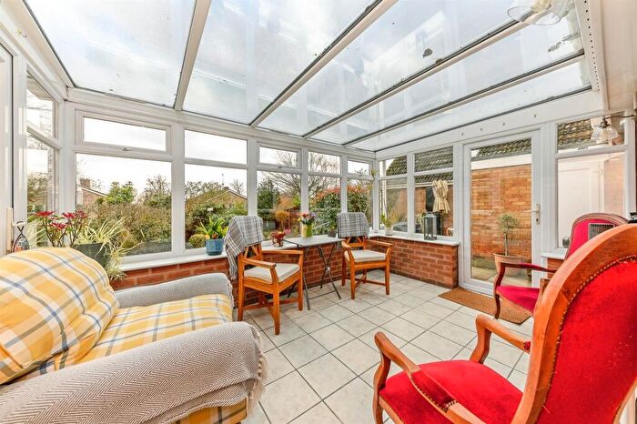 3 Bedroom Detached Bungalow For Sale In Aveland Road, Ketton, Stamford, PE9 - Photo 8