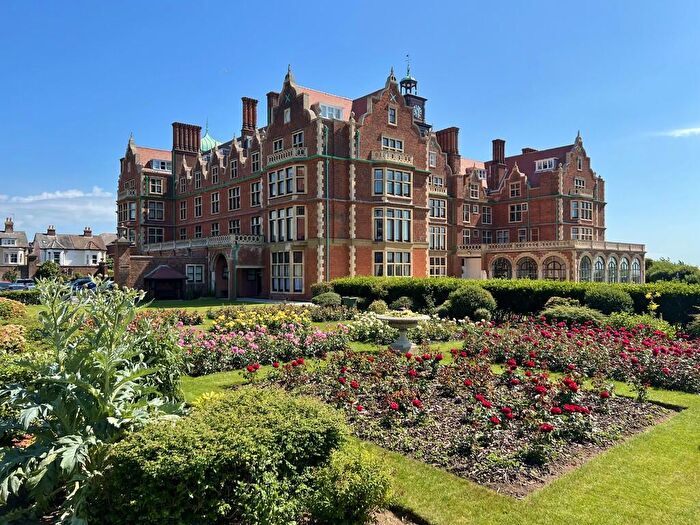 2 Bedroom Apartment For Sale In Harvest House, Felixstowe, IP11