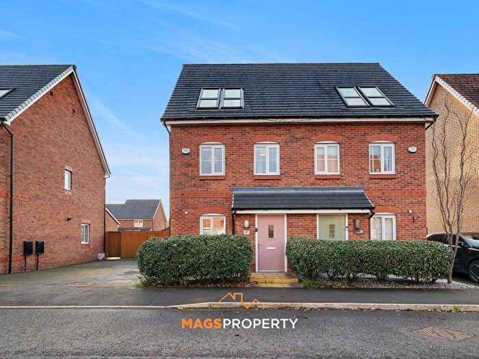 3 Bedroom Semi Detached House For Sale In Lightoaks Drive, Halewood, L26