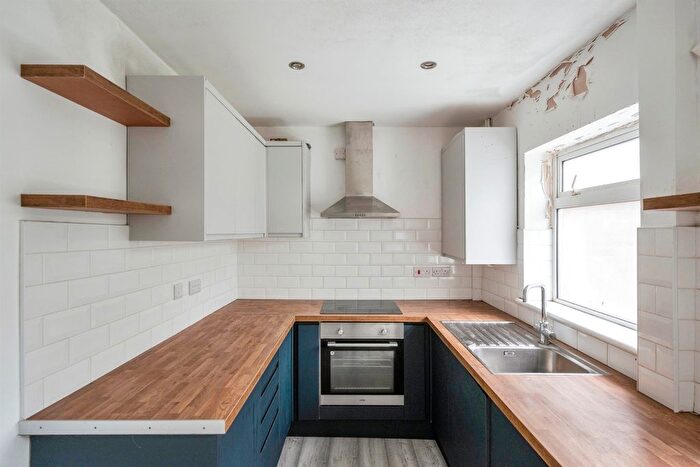 2 Bedroom Semi-Detached House For Sale In Dixon Crescent, Balby, Doncaster, DN4