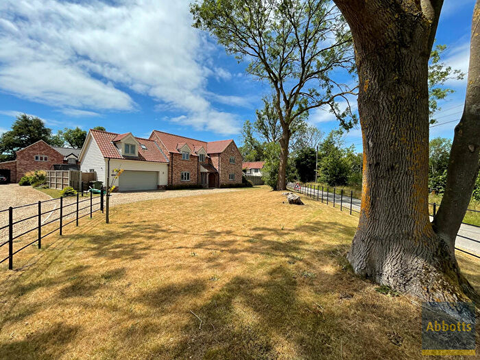 4 Bedroom Detached House To Rent In Snowdrop Cottage, NR17