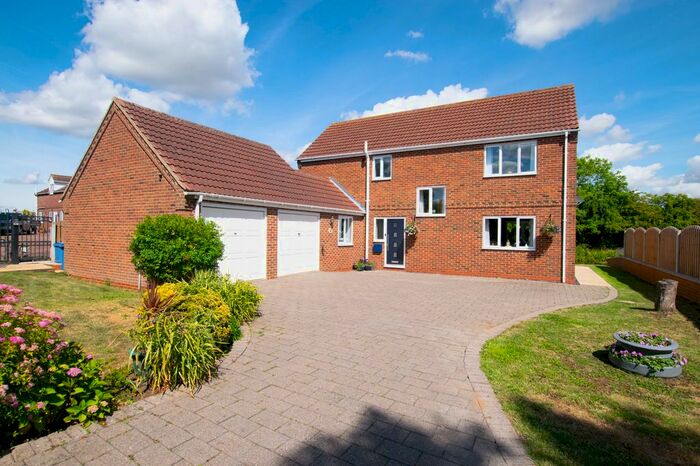 4 Bedroom Detached House For Sale In Station Street, Misterton, Doncaster, DN10