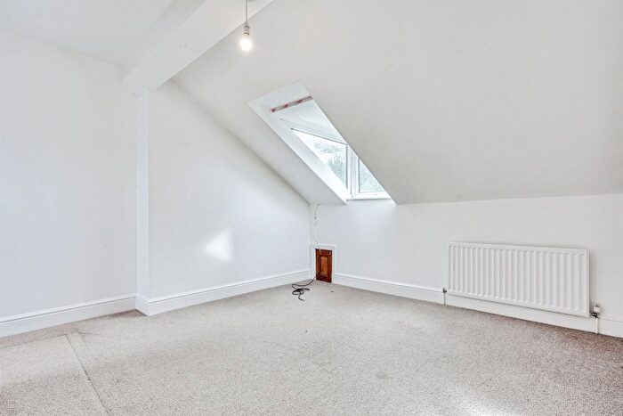 3 Bedroom Terraced House For Sale In Crab Lane, Newmillerdam, Wakefield, WF2