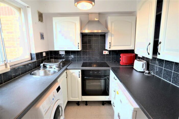 1 Bedroom Flat To Rent In John Silkin Lane, London, SE8