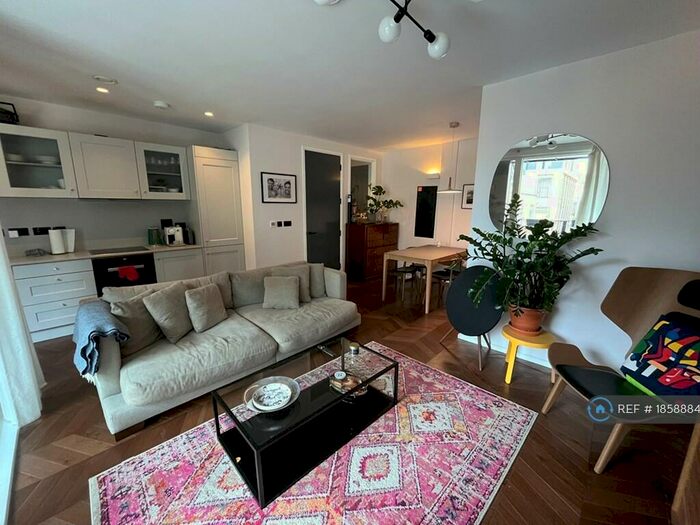 1 Bedroom Flat To Rent In Gransden Avenue, London, E8