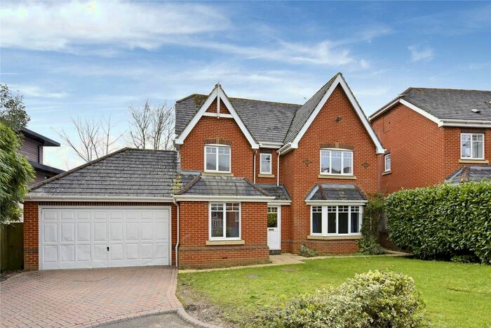 4 Bedroom Detached House To Rent In Nightingale Walk, Windsor, Berkshire SL4