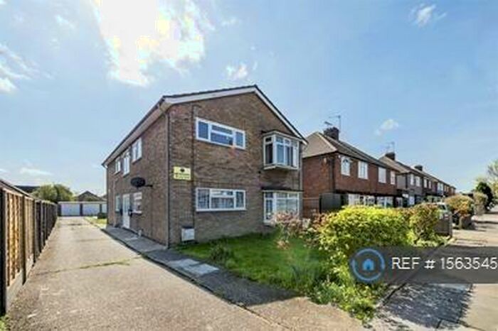 1 Bedroom Flat To Rent In Edwards Avenue, Ruislip, Middlesex, HA4