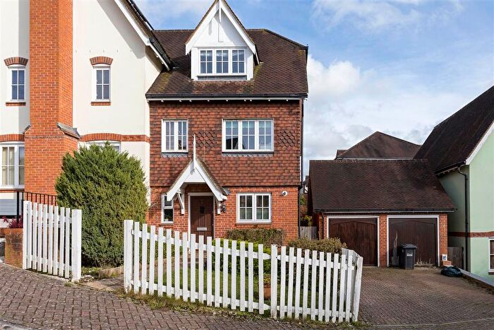 5 Bedroom Property To Rent In Lower Village, Haywards Heath, RH16