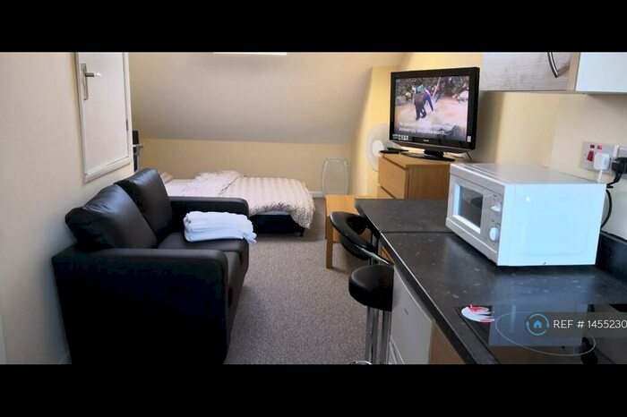 1 Bedroom Flat To Rent In Cashs Lane, Coventry, CV1