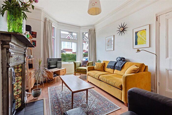 4 Bedroom Terraced House For Sale In Totterdown Street, London, SW17
