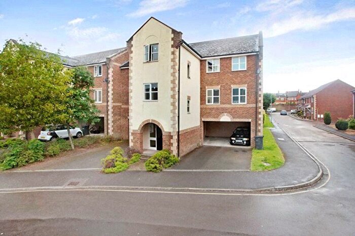 2 Bedroom Flat To Rent In Trinity Road, Taunton, Somerset, TA1